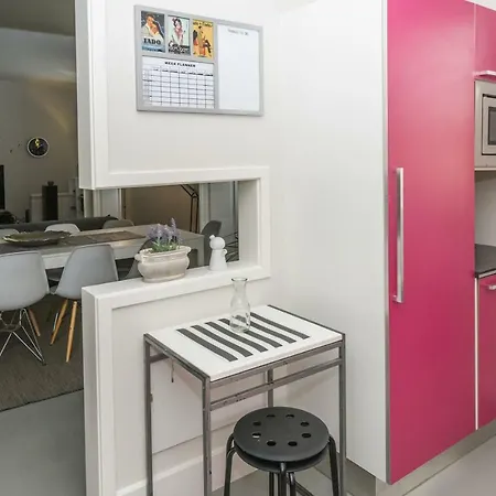 Διαμέρισμα Heart Of Chiado - Apt With A/c & Parking Lisboa